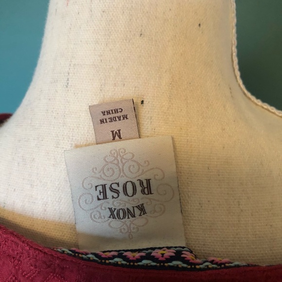 Red blouse - Picture 4 of 4